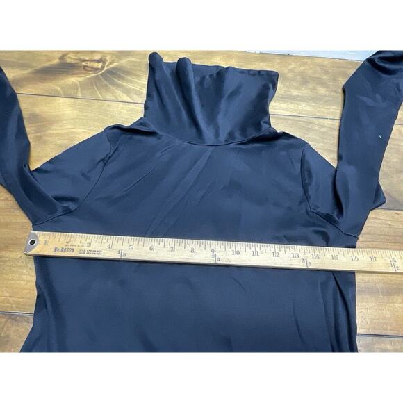 Brooks Brothers Sweater Women's Sz S Black Turtle Neck Pullover Light Weight - Picture 5 of 8